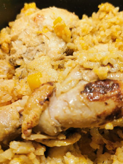 Una foto de Risotto de pollo con calabacín