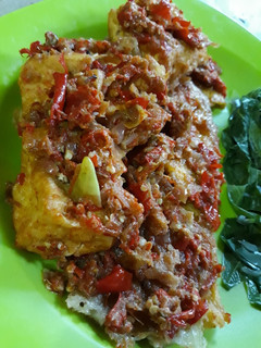 Foto resep Telur Dadar-Tahu Sambel Geprek Kencur