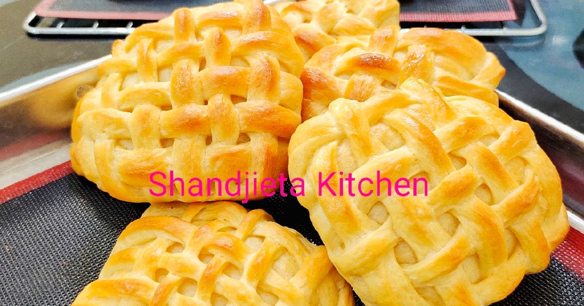 Roti Anyaman Ketupat