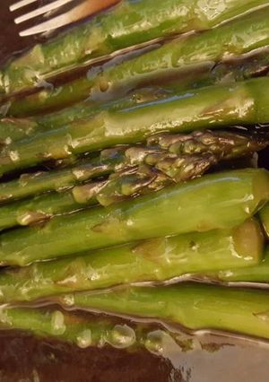 A picture of Brown Sugar Asparagus.