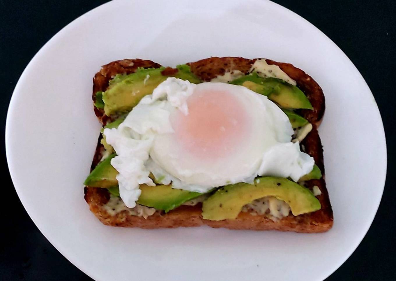 My Avocado, Poached Egg & soft cheese open Toastie ðŸ˜‹