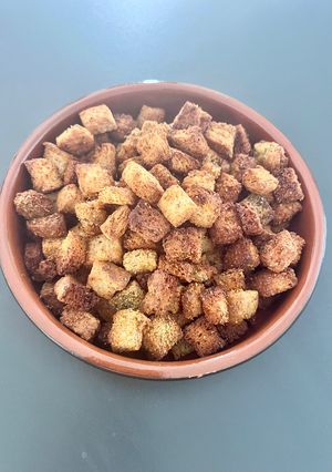 Une photo de Croûtons pour les salades ou pour les soupes cuisson air fryer