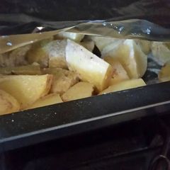 A picture of Garlic potatoes.