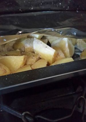 A picture of Garlic potatoes.