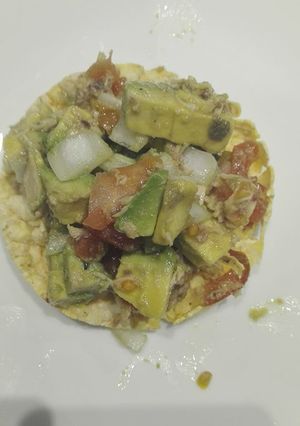 Foto principal de Guacamole con atún