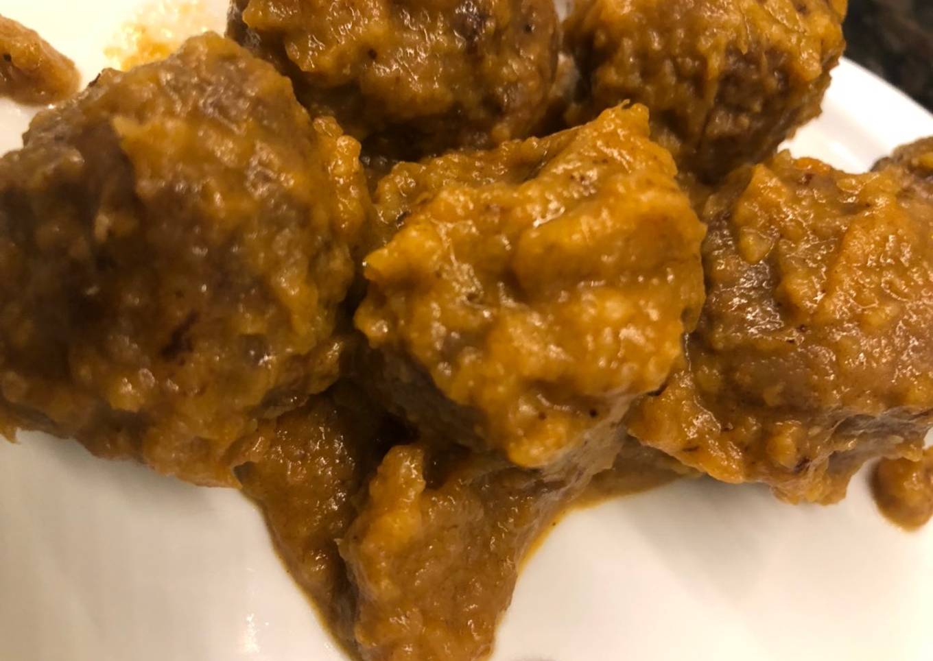 Albóndigas en salsa española