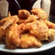 Alitas apanadas con harina de trigo