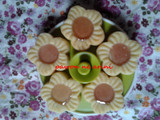 KUPER =KUE KERING PERMEN