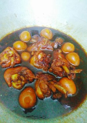 Foto resep Semur Ayam telur puyuh Enak Gampang