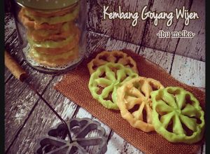 Foto resep Kembang Goyang Wijen