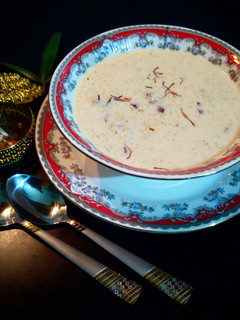 चावल की खीर(chawal ki kheer recipe in Hindi) रेसिपी मुख्य फोटो