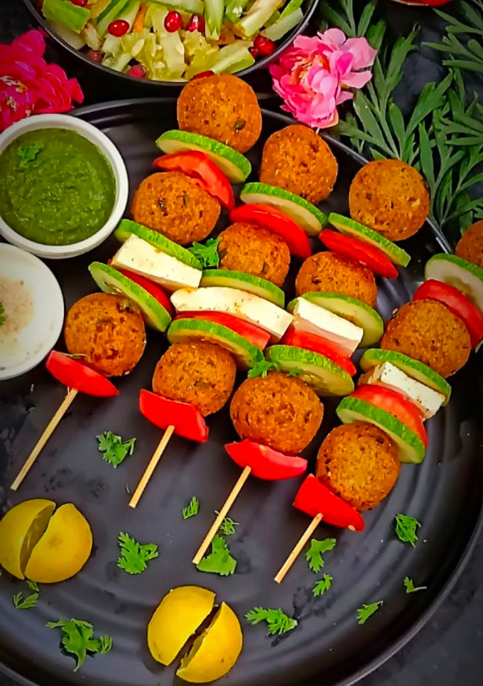 फराली अरबी पॉप्स (Farali Arbi Pops) रेसिपी मुख्य फोटो