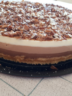 Una foto de Tarta 3 chocolates