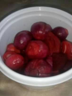 A picture of Herbal vinegar onion.