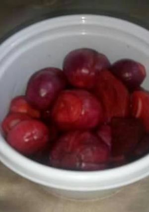 A picture of Herbal vinegar onion.