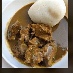 A picture of Tuwo with miyan kuka.