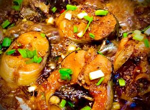 Hình của món Cá Lăng Sông Kho Tiêu.