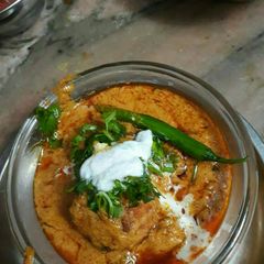 A picture of Kasmiri dum aalu.