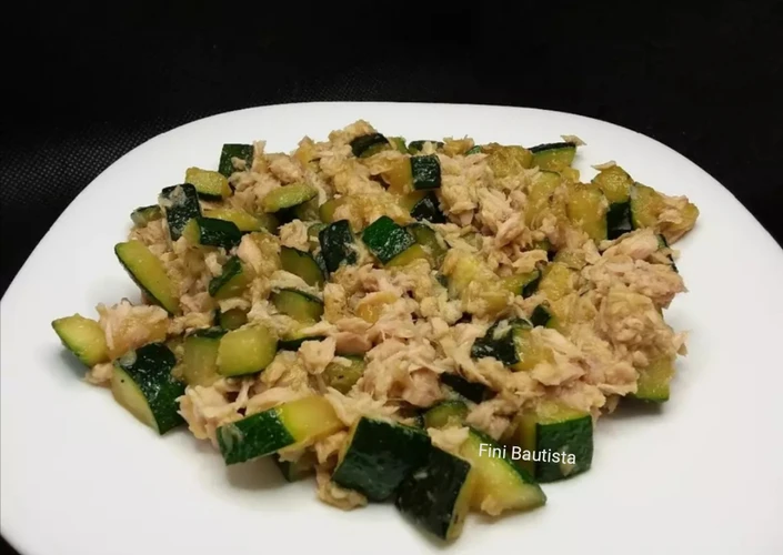 Pasos sencillos para Hacer  Calabacín con atún