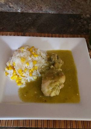 Una foto de Pollo en salsa verde