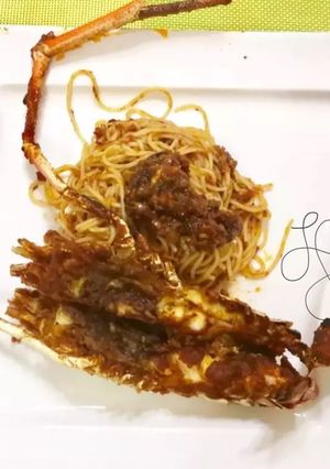 A picture of River Prawn And Pasta In Satay Sauce.