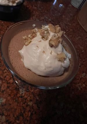 Una foto de Postre de café y yogur griego