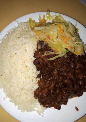 A picture of Rice with Black beans (Njahi).