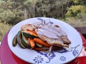 Una foto de filetes de pechuga de pollo dieta