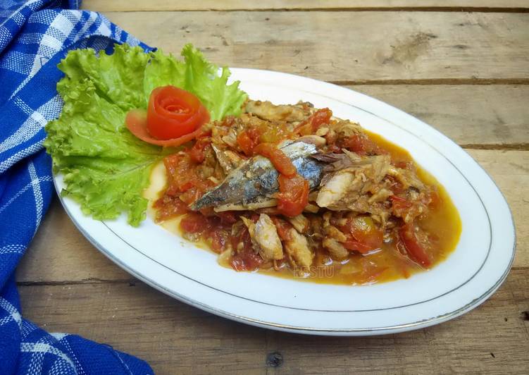 Pindang masak tomat ala sardine