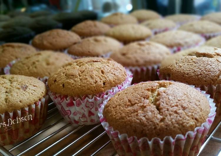 Langkah memasak Pumpkin  Cupcakes yang praktis