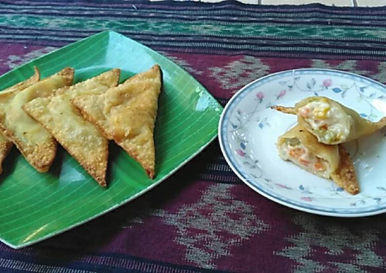Paro Sake (Pangsit Rogut Sayur Keju)