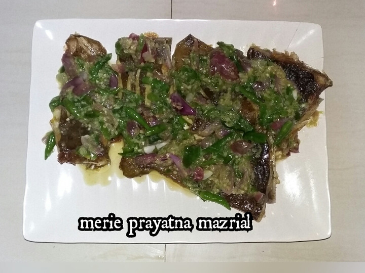 Langkah Mudah untuk Membuat Pari Bakar Sambal Matah Cabe Rawit Istimewa