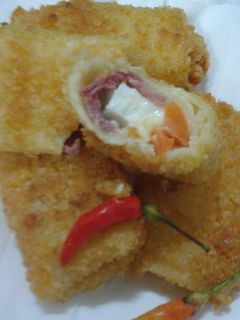 Foto resep Risoles isian daging asap, wortel, jagung manis, telur dan mayon