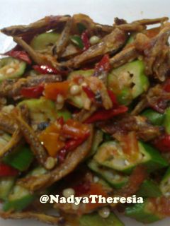 Foto resep Okra Tumis Ikan Teri