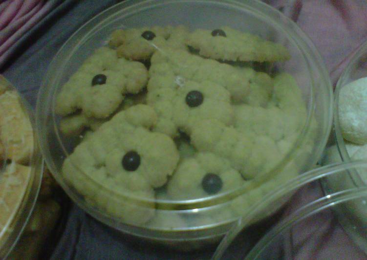 Green Tea Spritz Cookies
