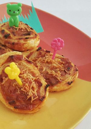 Foto resep Smoked Beef & Sausage Roll