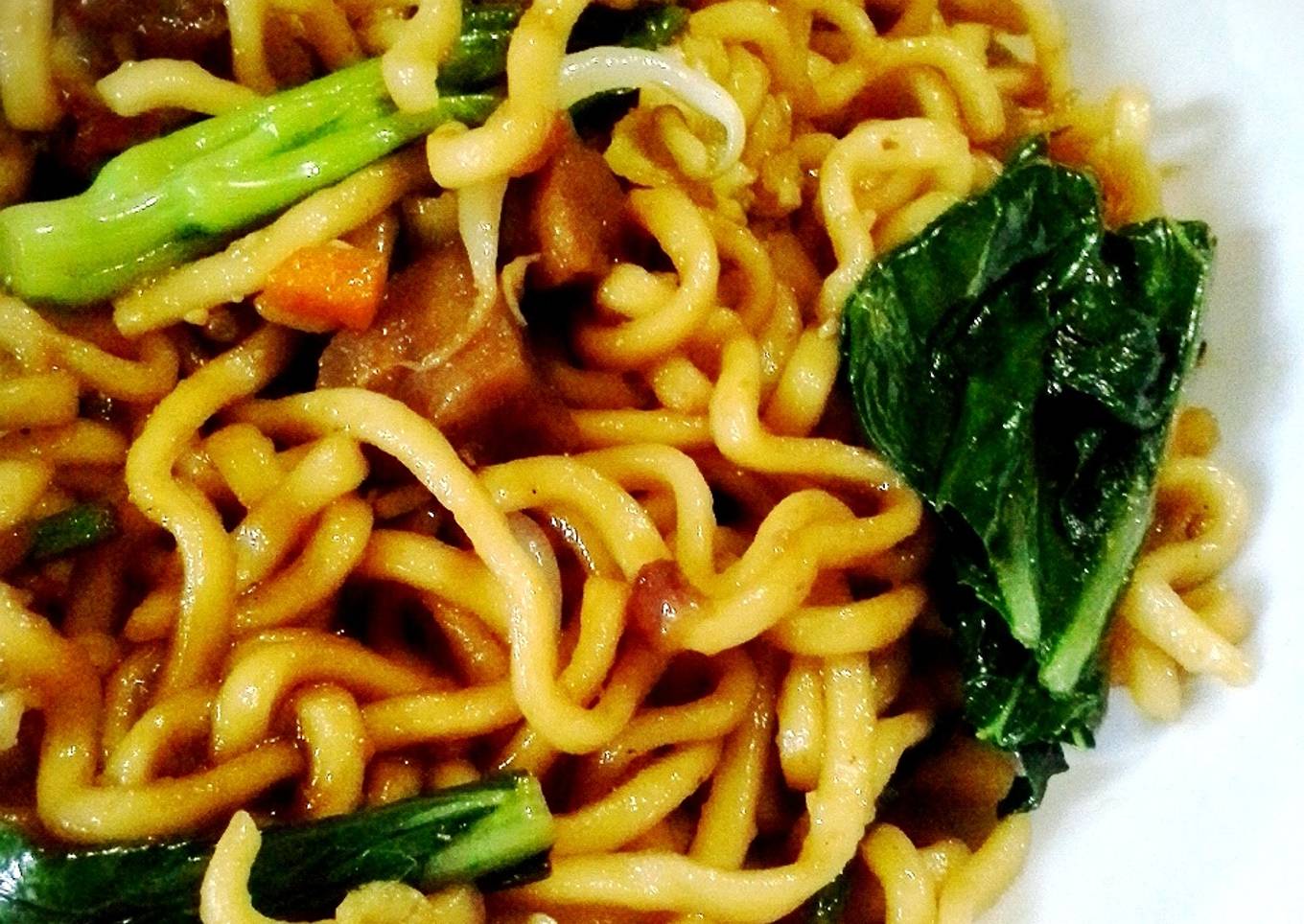 Langkah Mudah untuk Menyiapkan Mie goreng tek tek special yang Lezat
Sekali