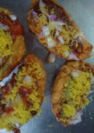 ઘુઘરા (Ghughra Recipe In Gujarati) રેસીપી મુખ્ય ફોટો