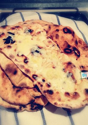 Φωτογραφία της συνταγής "Flatbreads"- Πίτα/ψωμάκι