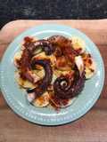 Pulpo Español con papas y dorado a la plancha