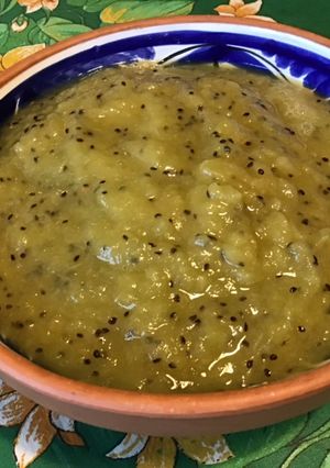 Une photo de Compote de kiwis aux pommes anciennes et citron