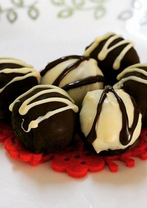 A picture of Choco Cake Pops.
