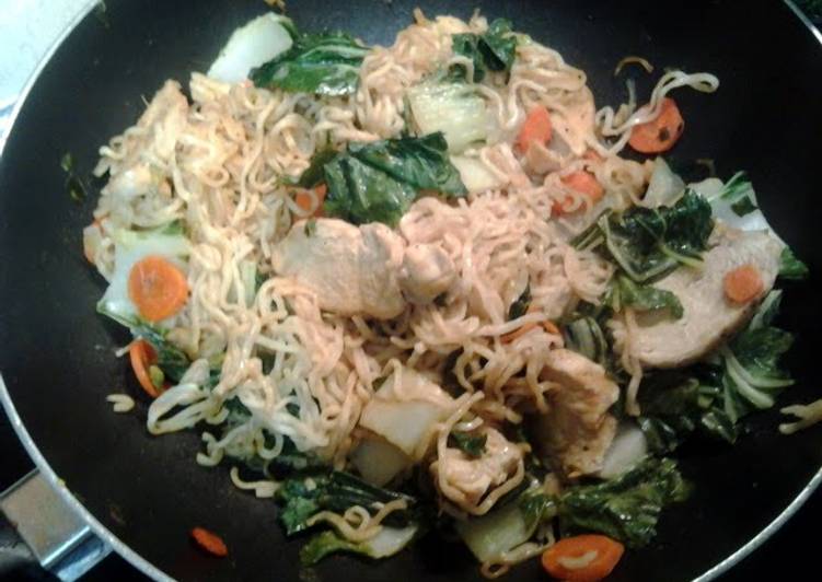 Recipe of Quick Chicken Yakisoba Noodles