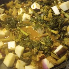 A picture of Turnip and Greens.