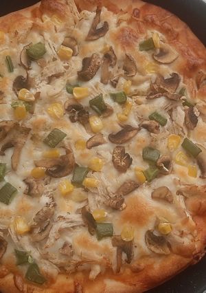 عکسی از دستور پیتزا مرغ و قارچ