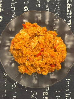 Una foto de Guiso de arroz pollo