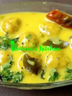 ડપકા કઢી (Dapka Kadhi Recipe In Gujarati) રેસીપી મુખ્ય ફોટો