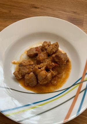 Klasszikus sertéspörkölt recept fotója