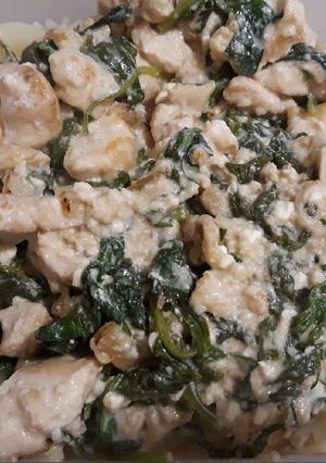 Spenótos csirkemell cottage cheese-zel recept fotója