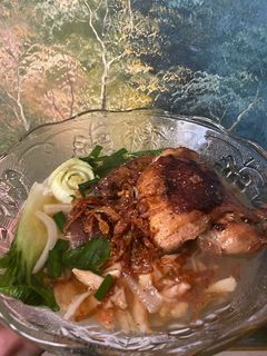 Hình của món Mì gà cua.